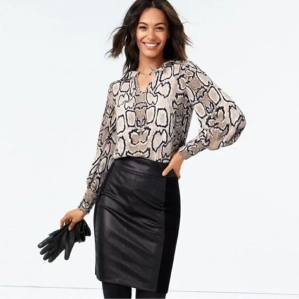 CABI Cream Black Serpentine Snakeskin Lightweight Long Sleeve Blouse Size Medium
